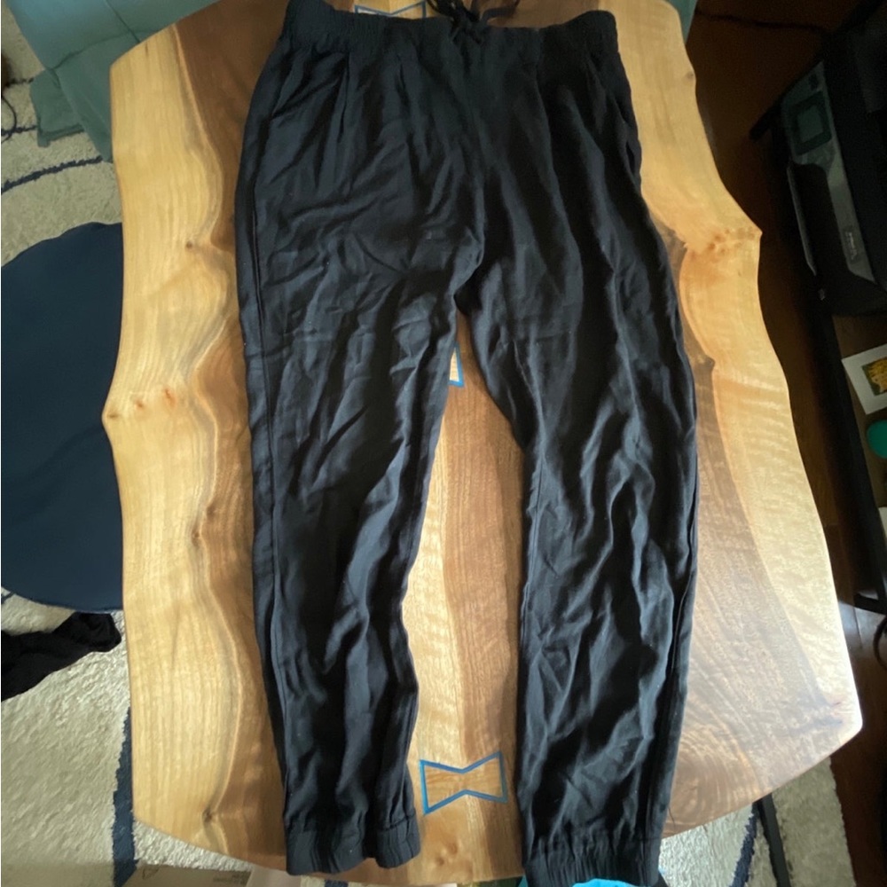 Aritizia black pants